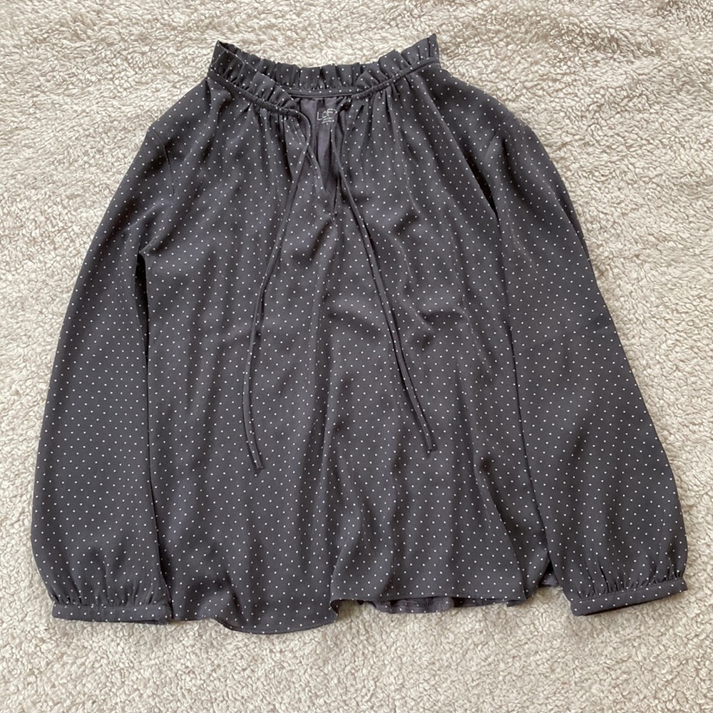 Gray Loft Polka Dot Top - Picture 2 of 6